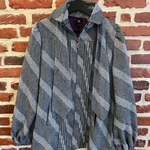 Stylish Gray Houndstooth Women's Jacket with Tie